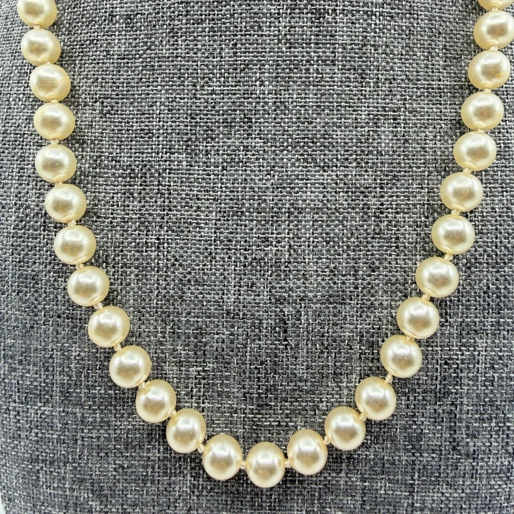 Cream Faux Pearl Strand Necklace Classic Bridal Coquette Cottagecore Gift Chic